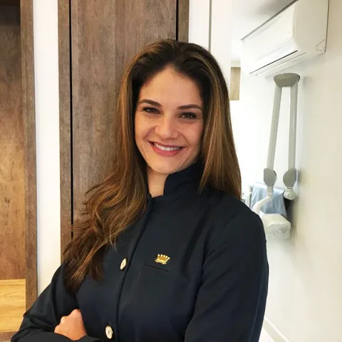 Dra. Luciana Damasceno Ferreira